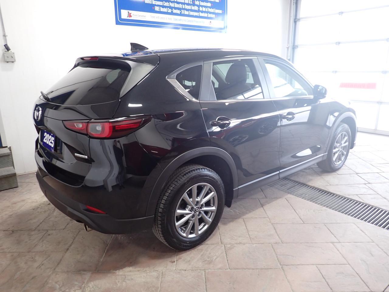 2025 Mazda CX-5 PREFERRED AWD LEATHER NAVI Listowel ON