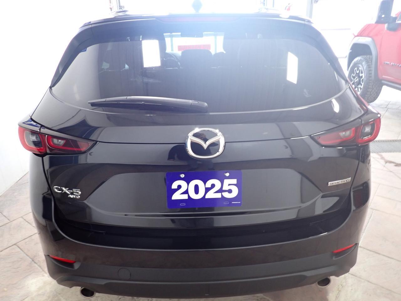 2025 Mazda CX-5 PREFERRED AWD LEATHER NAVI Listowel ON