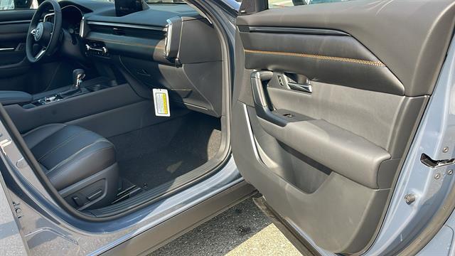 2025 Mazda CX-50 4DR AWD TURBO PREM + Corona CA