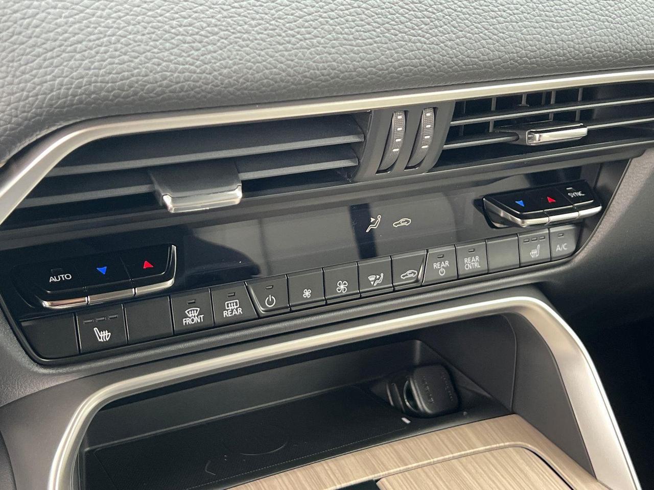 2025 Mazda CX-90 PHEV Preferred Package Hagerstown MD