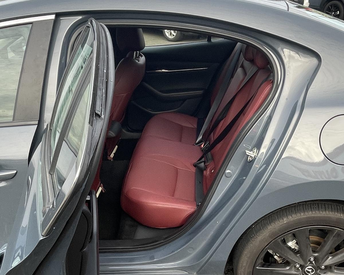 2025 Mazda MAZDA3 2.5 S Carbon Edition Sedan 4D Port Orchard WA