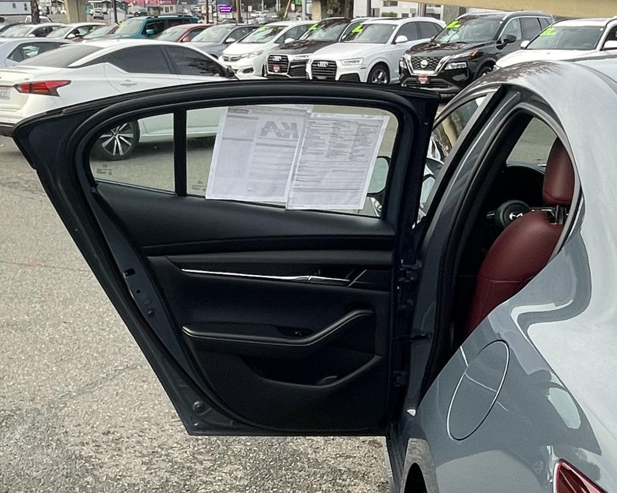 2025 Mazda MAZDA3 2.5 S Carbon Edition Sedan 4D Port Orchard WA