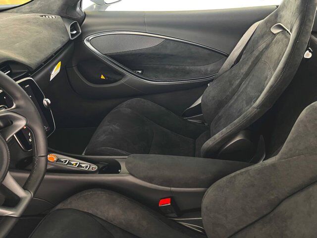 2025 McLaren Artura Bellevue WA