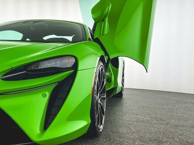 2025 McLaren Artura Bellevue WA