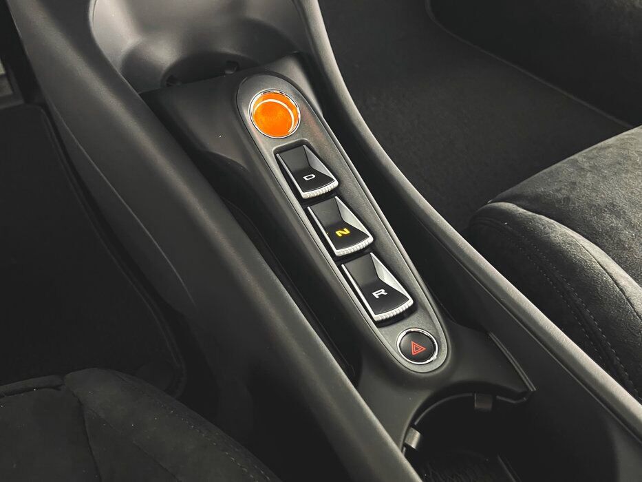 2025 McLaren Artura Bellevue WA