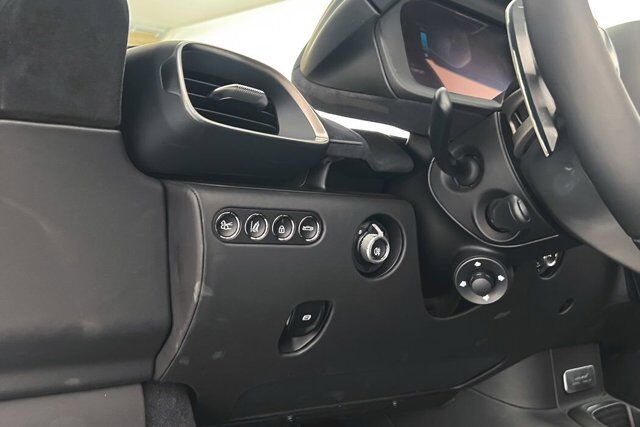 2025 McLaren Artura Bellevue WA