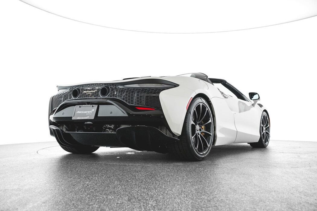 2025 McLaren Artura Bellevue WA