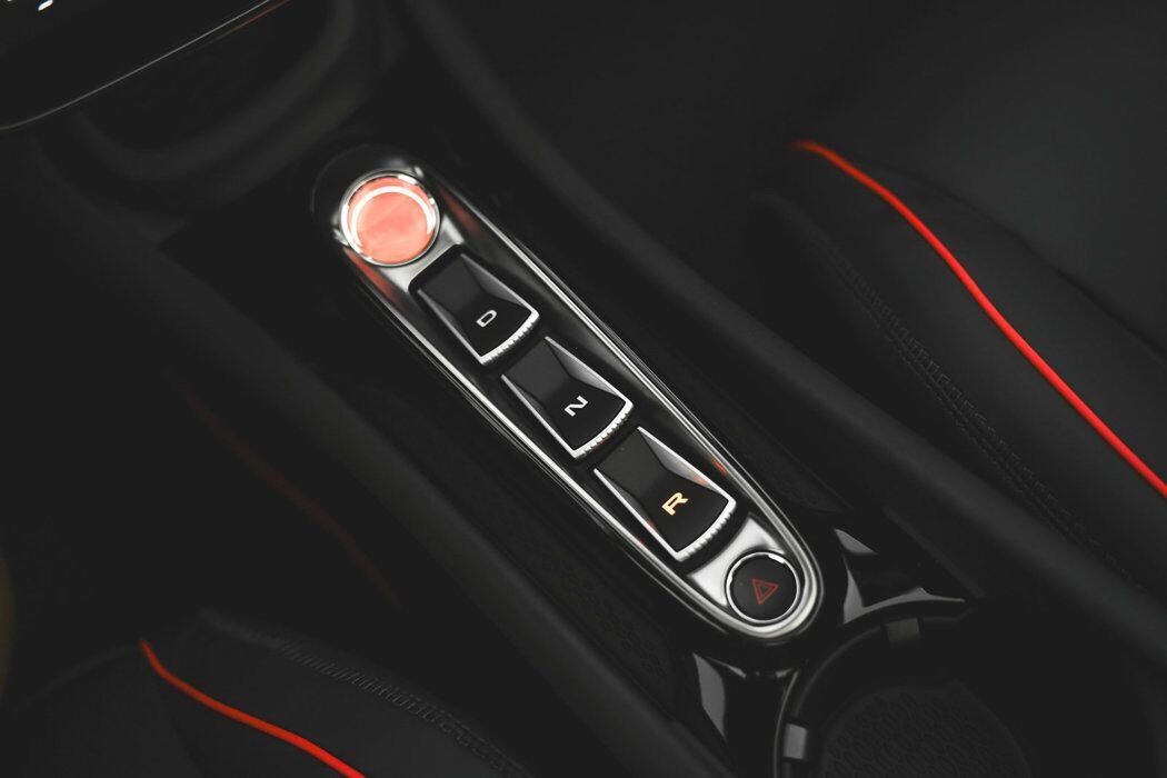 2025 McLaren Artura Bellevue WA