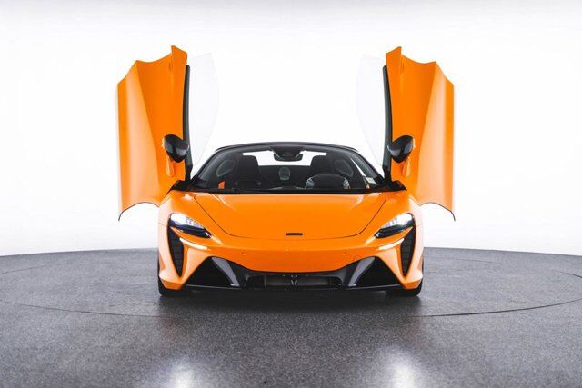 2025 McLaren Artura Bellevue WA