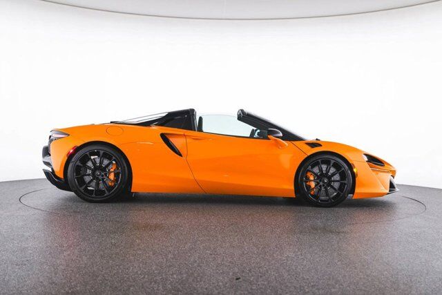2025 McLaren Artura Bellevue WA