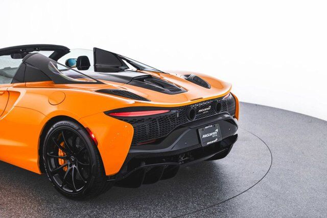 2025 McLaren Artura Bellevue WA