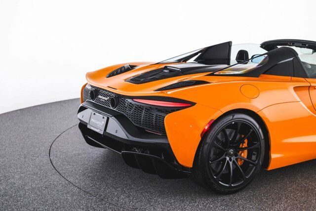 2025 McLaren Artura Bellevue WA
