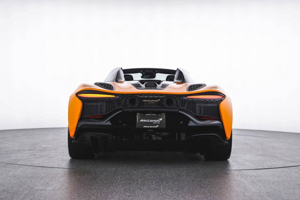 2025 McLaren Artura Bellevue WA