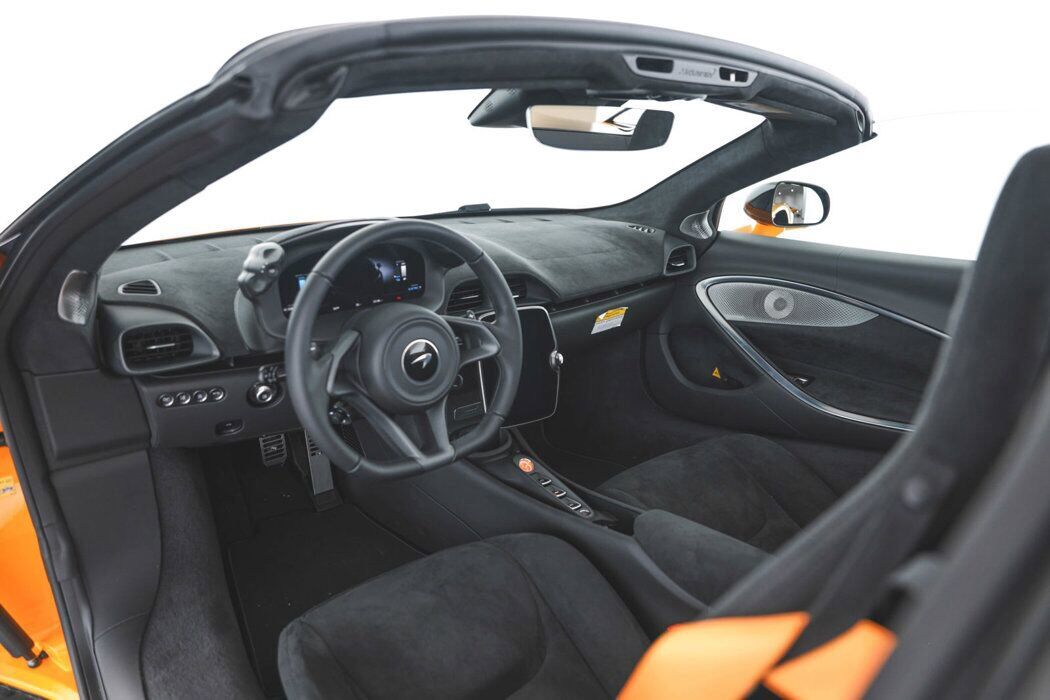 2025 McLaren Artura Bellevue WA