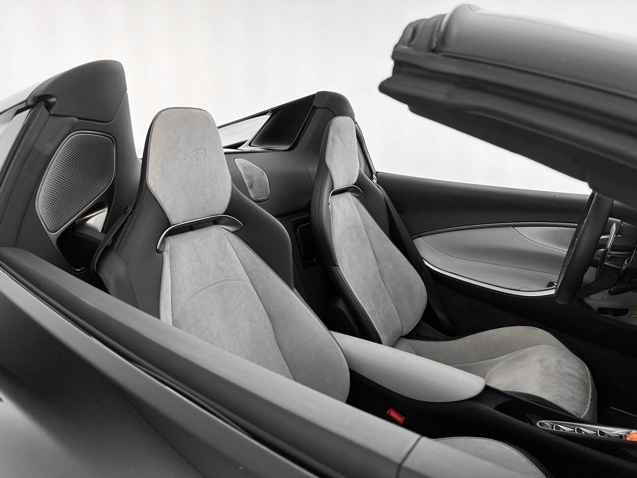 2025 McLaren Artura TechLux Bellevue WA