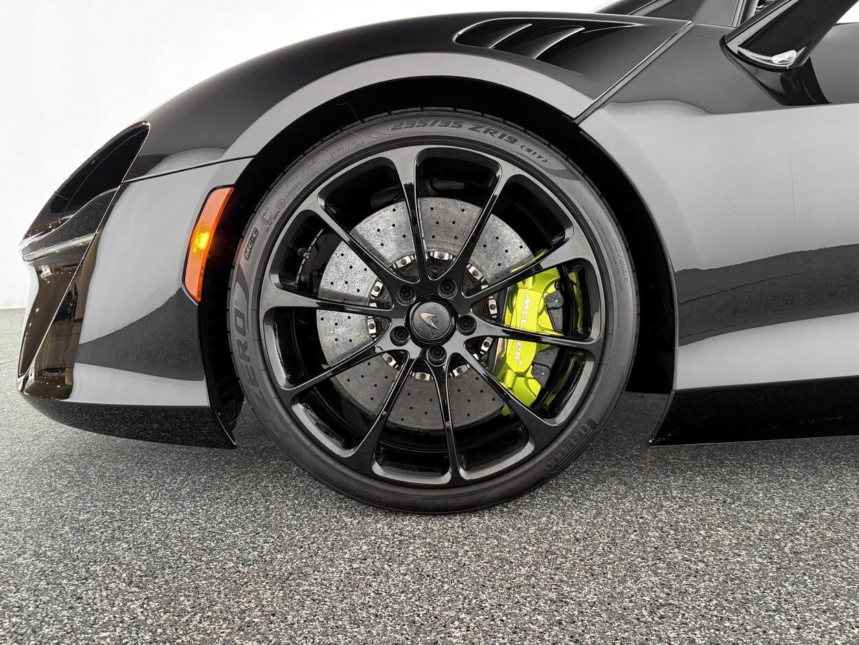 2025 McLaren Artura TechLux Bellevue WA