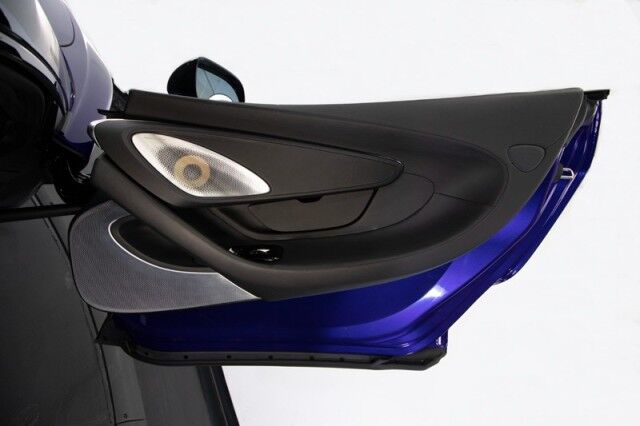 2025 McLaren GTS ~$241,708 MSRP~ELITE PAINT COLOR~PANORAMIC GLASS ROOF San Diego CA