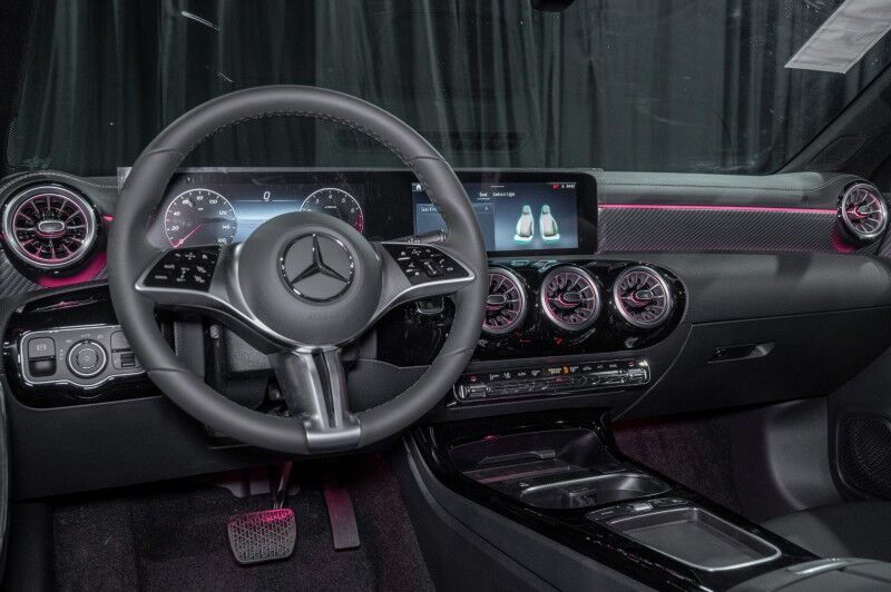2025 Mercedes Benz CLA 250 4MATIC photo 17