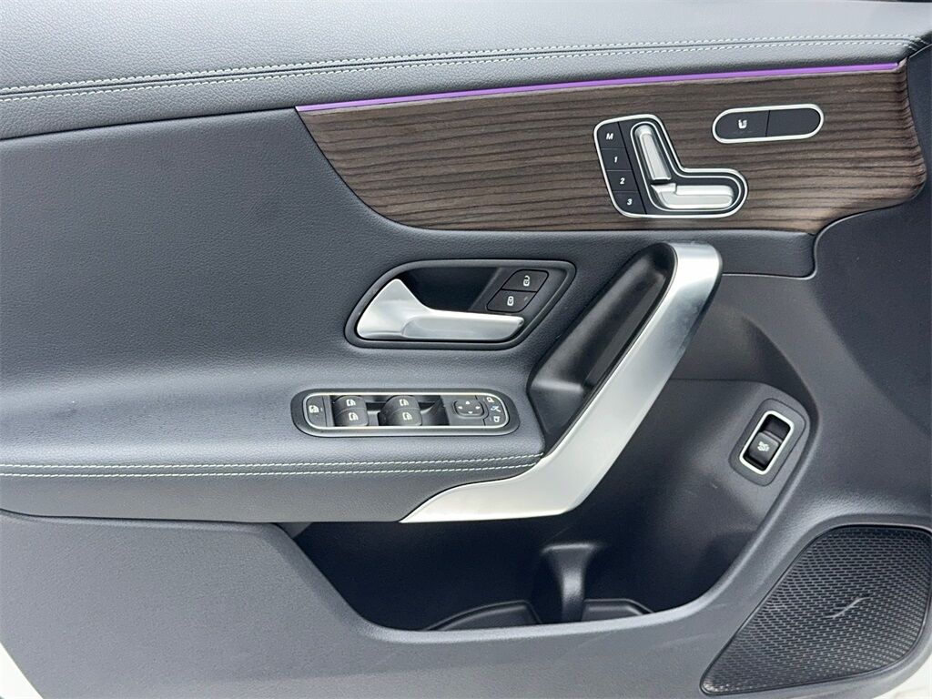 2025 Mercedes-Benz CLA CLA 250 NAV,CAM,PANO,HTD STS,BLIND SPOT,18&quot; WLS Plano TX
