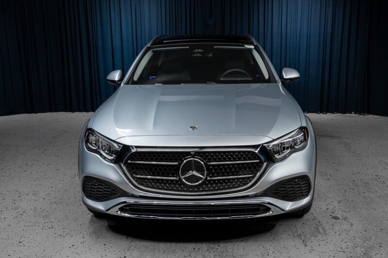 2025 Mercedes Benz E 450 4MATIC All-Terrain Wagon photo 2