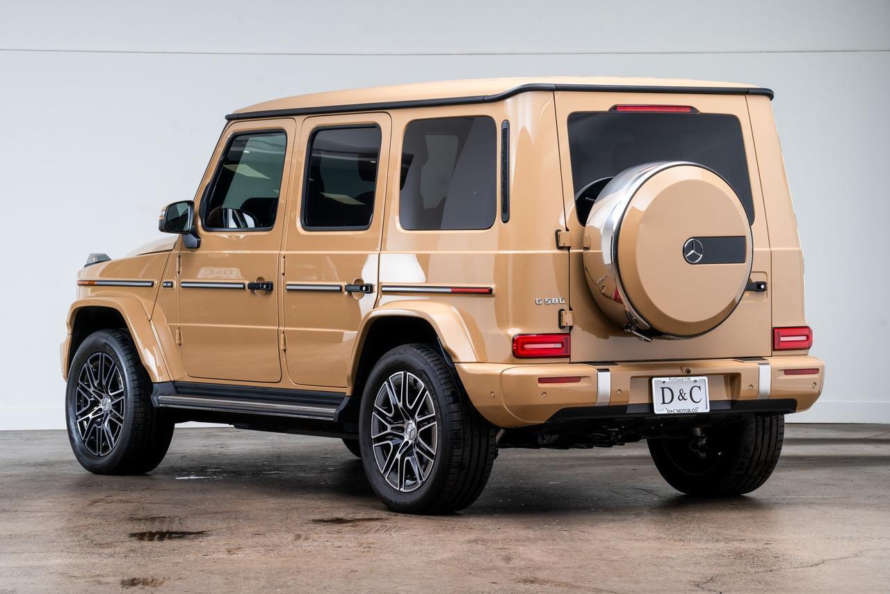2025 Mercedes-Benz G-Class G 580 MANUFAKTUR Interior Package Plus / Burmester Audio Portland OR