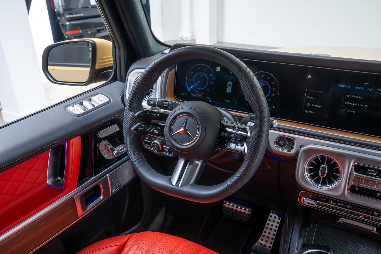 2025 Mercedes-Benz G-Class G 580 MANUFAKTUR Interior Package Plus / Burmester Audio Portland OR