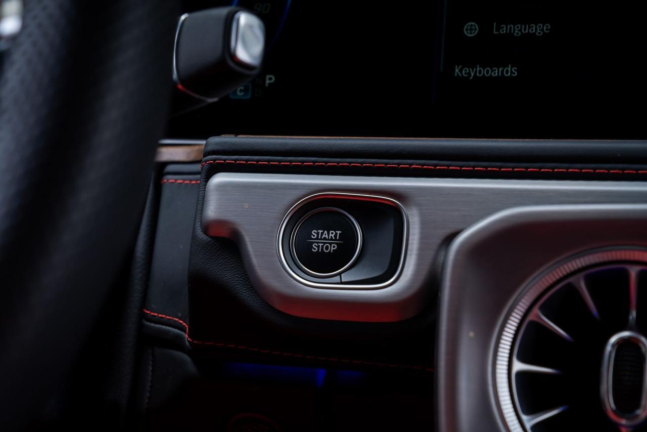 2025 Mercedes-Benz G-Class G 580 MANUFAKTUR Interior Package Plus / Burmester Audio Portland OR