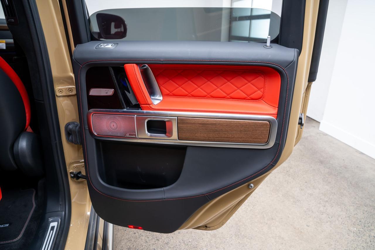 2025 Mercedes-Benz G-Class G 580 MANUFAKTUR Interior Package Plus / Burmester Audio Portland OR