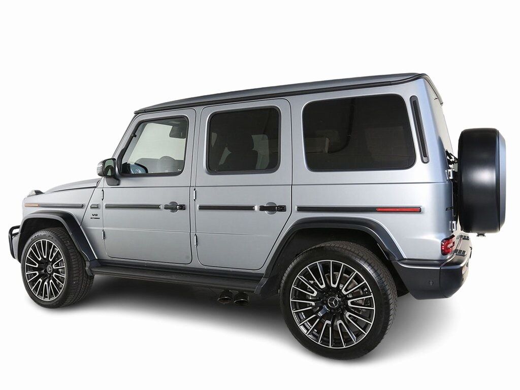 2025 Mercedes Benz G AMG 63 photo 3