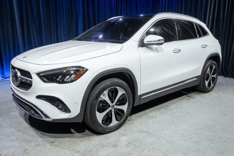 New 2025 MercedesBenz GLA 250 4MATIC® SUV in Peoria AZ