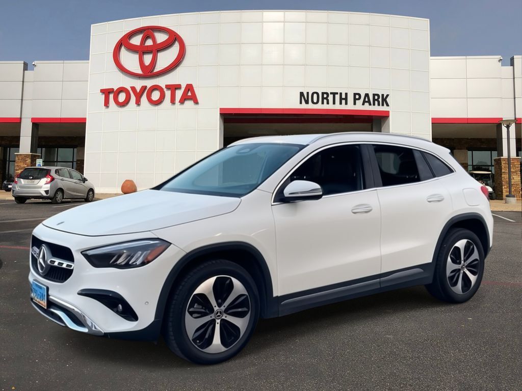 2025 Mercedes-Benz GLA