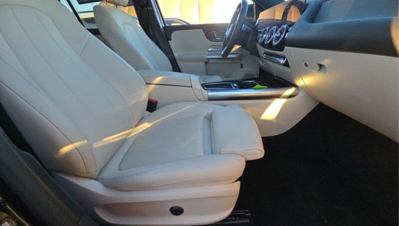 2025 Mercedes-Benz GLA GLA 250 w/PANORAMIC SUNROOF Seffner FL