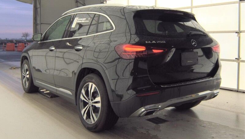 2025 Mercedes-Benz GLA GLA 250 w/PANORAMIC SUNROOF Seffner FL