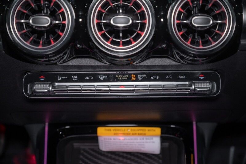 2025 Mercedes-Benz GLB 250 4MATIC&reg; SUV Irving TX