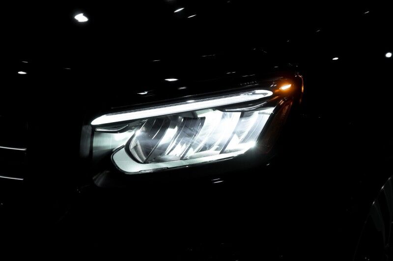 2025 Mercedes-Benz GLB 250 4MATIC&reg; SUV Peoria AZ