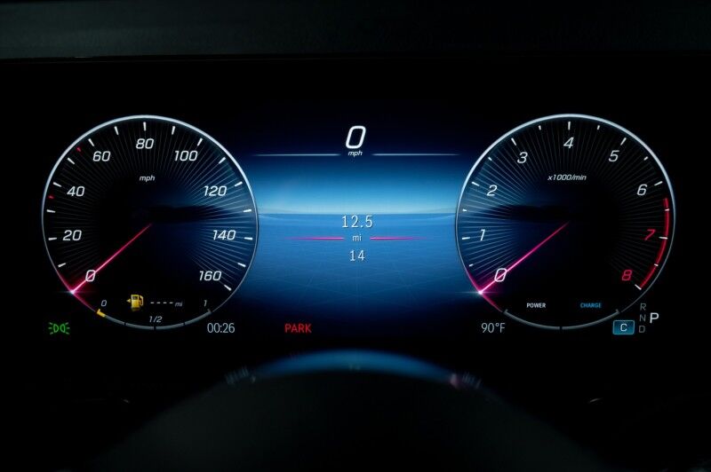 2025 Mercedes Benz GLB 250 photo 21