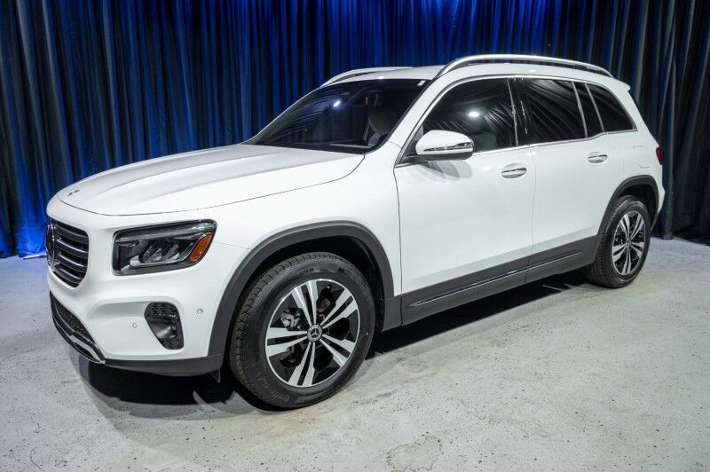2025 Mercedes Benz GLB 250 photo 30