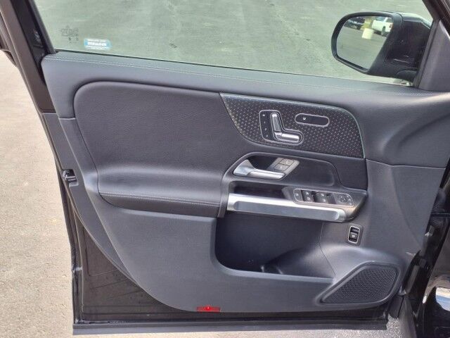 2025 Mercedes-Benz GLB GLB 250  TX