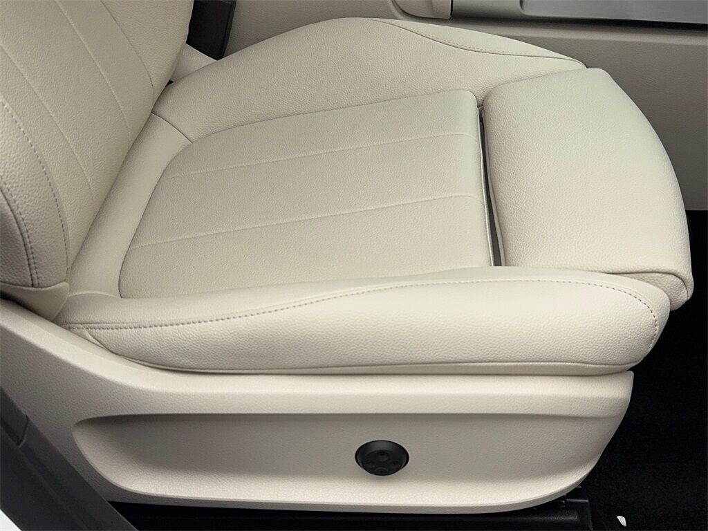 2025 Mercedes-Benz GLB GLB 250 NAV,CAM,HTD STS,BLIND SPOT,19&quot; WLS Plano TX