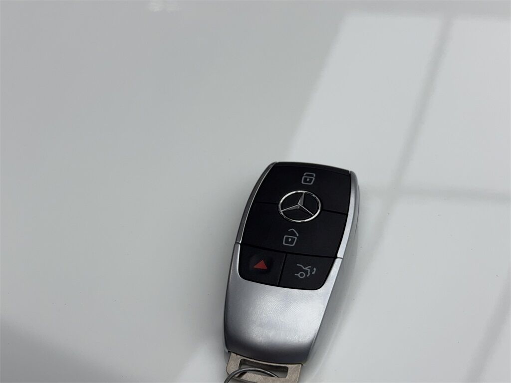 2025 Mercedes-Benz GLB GLB 250 NAV,CAM,HTD STS,BLIND SPOT,19&quot; WLS Plano TX