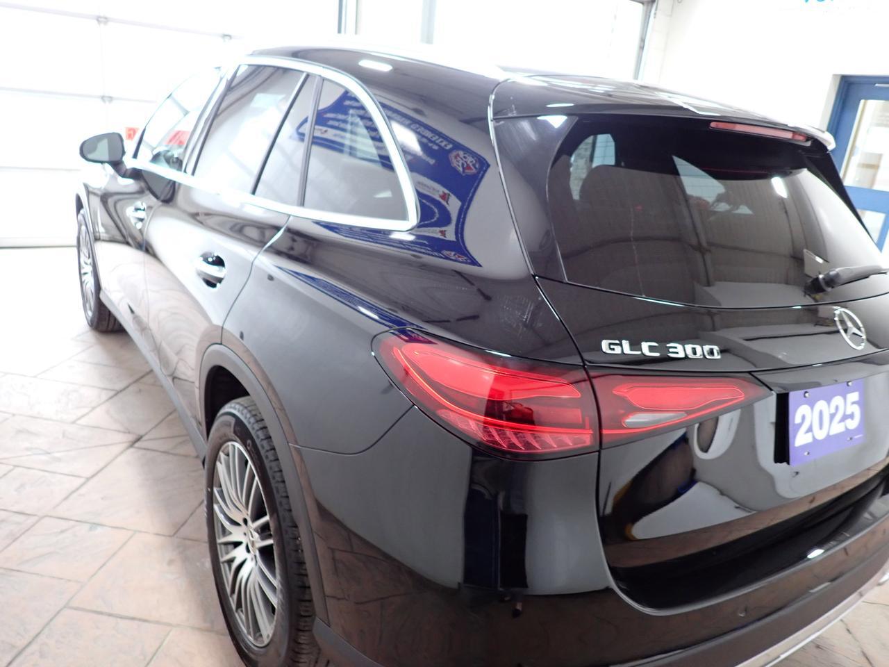 2025 Mercedes-Benz GLC 300 *HYBRID* LEATHER NAVI SUNROOF AWD Listowel ON