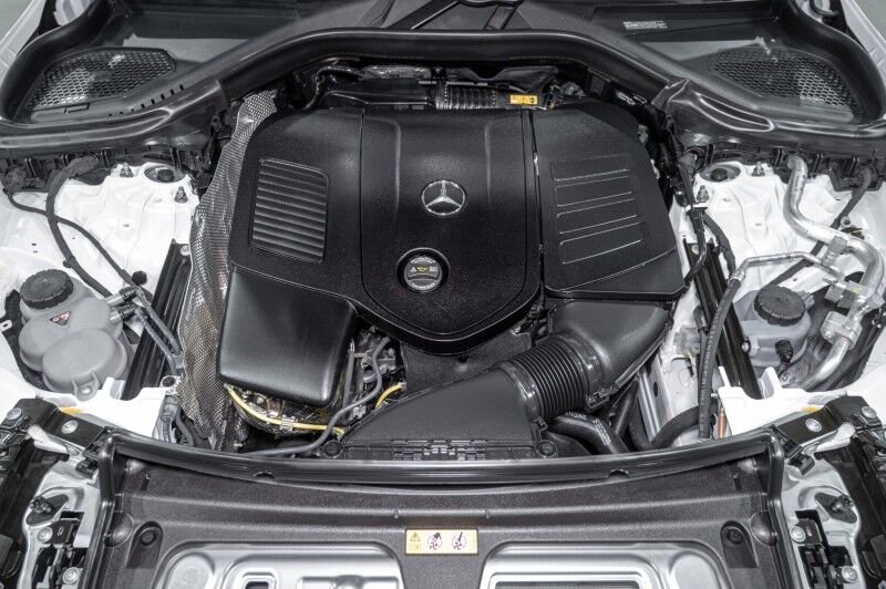2025 Mercedes Benz GLC 300 photo 22