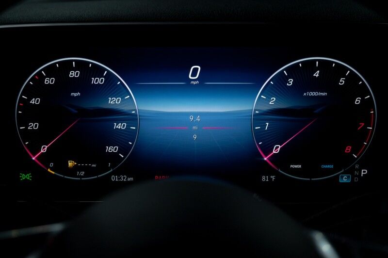 2025 Mercedes Benz GLC 300 photo 21