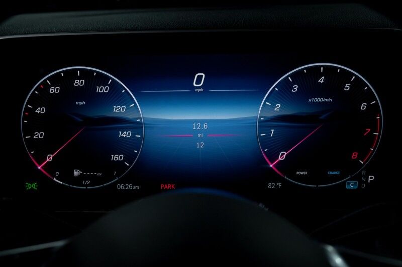2025 Mercedes Benz GLC 300 photo 21