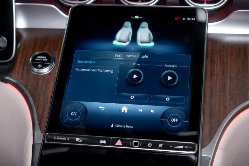 2025 Mercedes Benz GLC 300 photo 16