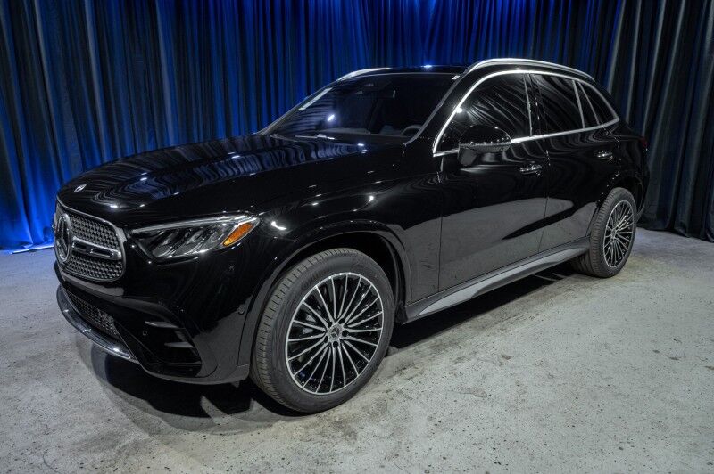 2025 Mercedes-Benz GLC 300 SUV