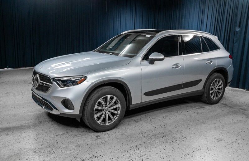 2025 Mercedes-Benz GLC 300 SUV