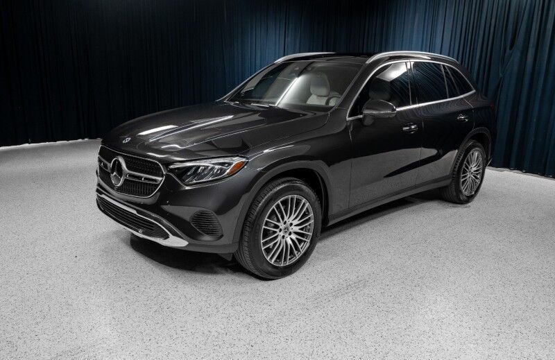 2025 Mercedes-Benz GLC 300 SUV
