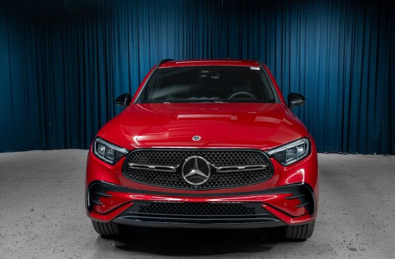 2025 Mercedes-Benz GLC 300 SUV