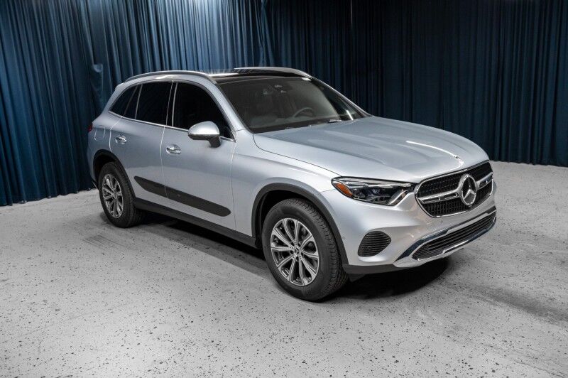2025 Mercedes-Benz GLC 300 SUV